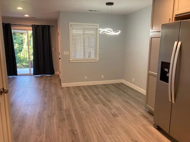 16730 Barnell Ave — Photo 3