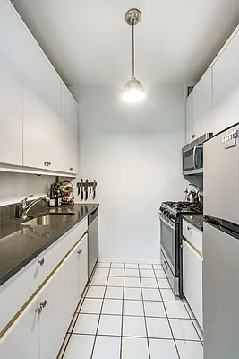 Rented by Brown Harris Stevens | media 12