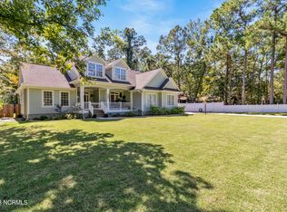124 Country Club Dr, Shallotte, NC 28470