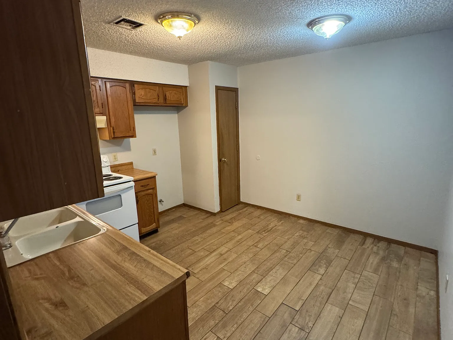 3 bed, 1150 sqft, $1,500 — Photo 3