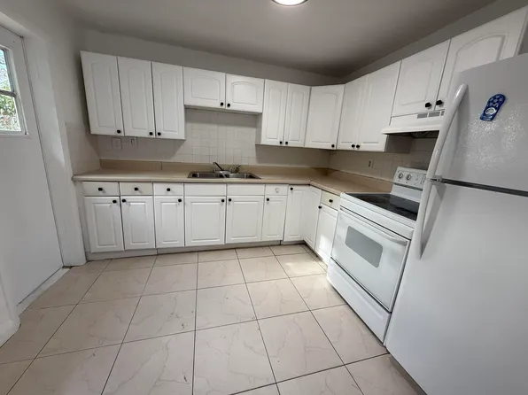 3705 SW 13th Ct #1-5, Fort Lauderdale, FL 33312
