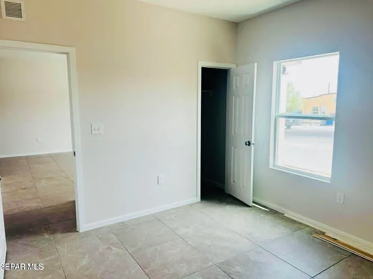 3911 Tyler Ave — Photo 6