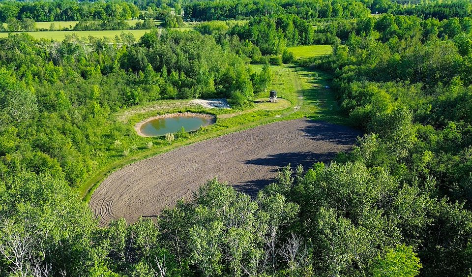 1st image of 0 Dundas Rd