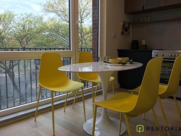 3rd image of 420 Tompkins Ave #3I