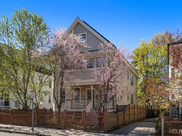 320 Concord Ave #320, Cambridge, MA 02138