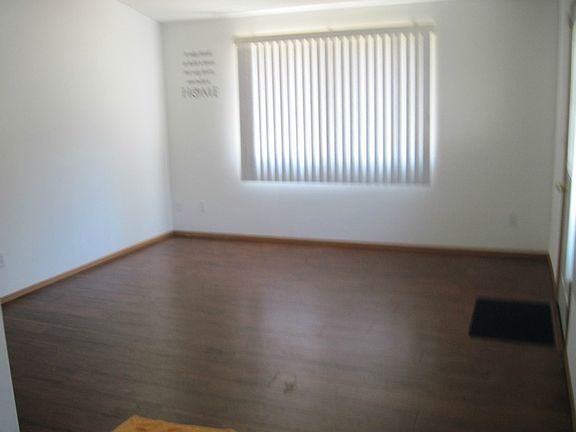 4th image of 119 E Wilson St