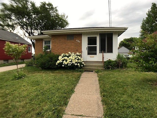 1st image of 714 Botham Ave