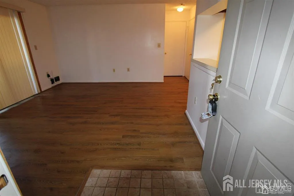 1 bed, 1.0 bath, 667 sqft, $1,700 — Photo 4