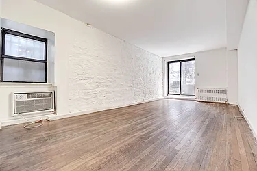 Rented by Urbane Brokerage