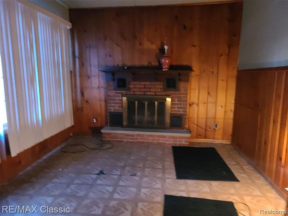 2nd image of 21272 Mada Ave