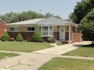 9000 Denne St, Livonia, MI 48150
