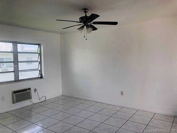 5th image of 461 NE 82nd Ter APT 6