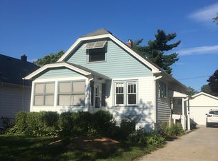 2634 S 99th St, West Allis, WI 53227