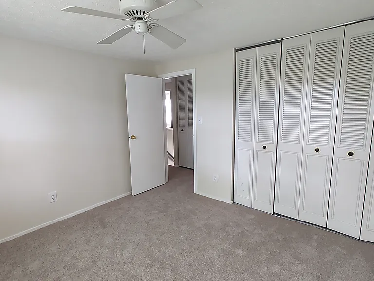 8638 Saxon Cir — Photo 22