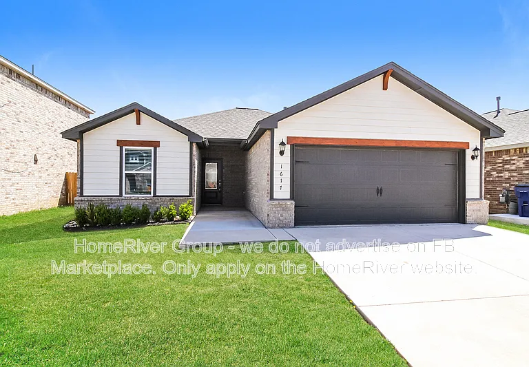 1617 Amaranth Ln — Photo 1