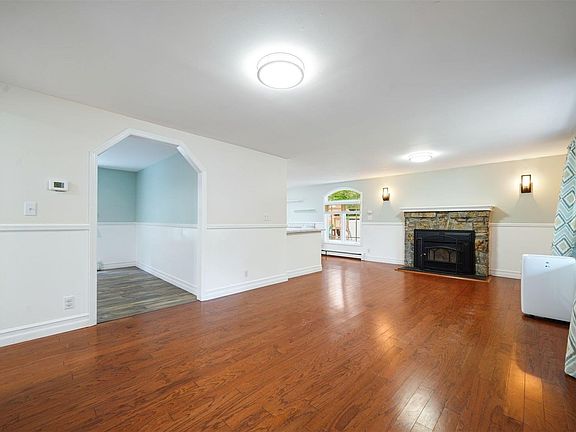 4th image of 41 Whittier Drive