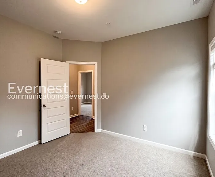 1105 Prospect Ct — Photo 17