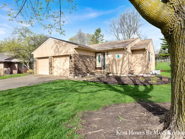 1323 Cranbrook Ter NE, Grand Rapids, MI 49505