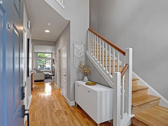 4th image of 12224 SW Meader Way