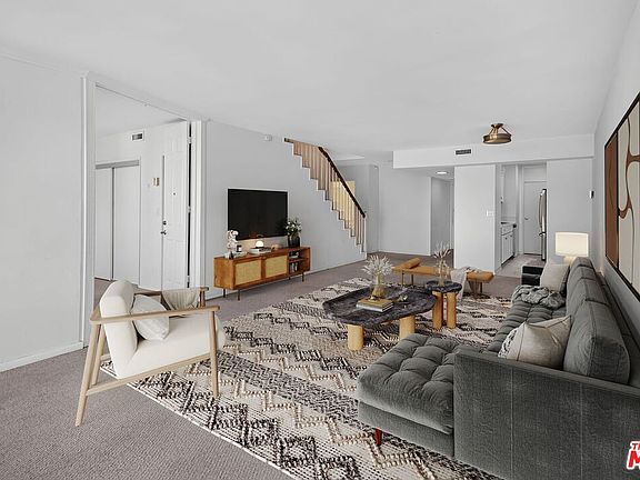 3rd image of 540 Kelton Ave APT 306