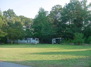 6812 Williams Landing Rd, Hayes, VA 23072