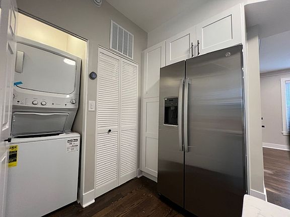 5th image of 3853 W Palmer St #1E