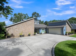 204 Springs Edge Dr, Montgomery, TX 77356
