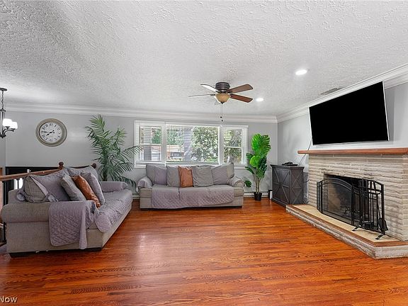 4th image of 409 Jaronte Dr