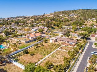 710 Mesa Dr, Camarillo, CA 93010