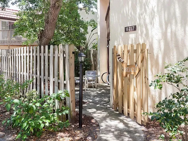 8717 Jasmine Ct #1 — Photo 8