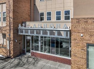 627 Aurora Ave W #1B-1BA-699SQFT, Saint Paul, MN 55104