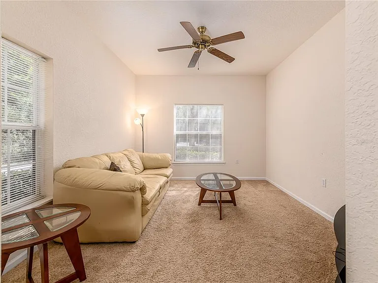 16322 Parkstone Palms Ct — Photo 3
