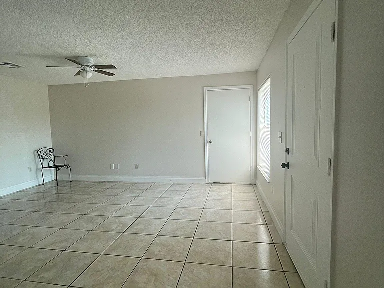 3519 Benito Juarez Cir — Photo 8