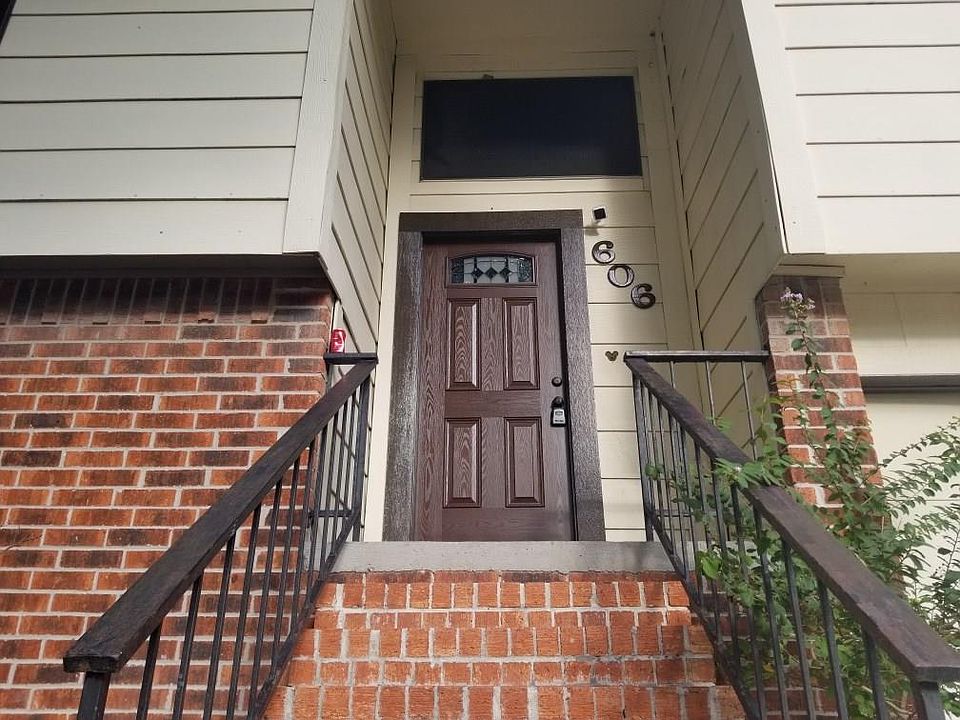 1st image of 606 Heather Springs St