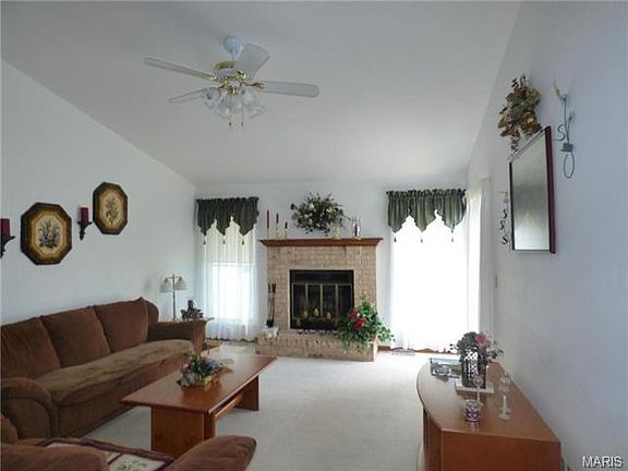 4th image of 5849 Westcliffe Dr