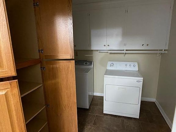 4th image of 105 Tall Pines Dr