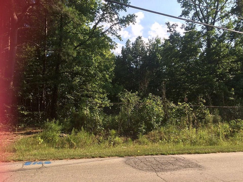 2nd image of 168 Dock Hyde Rd