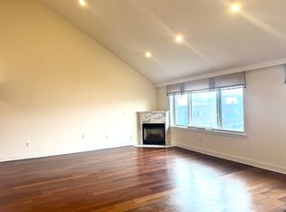 (Undisclosed Address), Great Neck, NY 11020