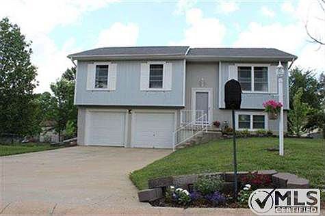 Cute 3 Bedroom Home with NEW roof and Windows! MOVE IN READY!