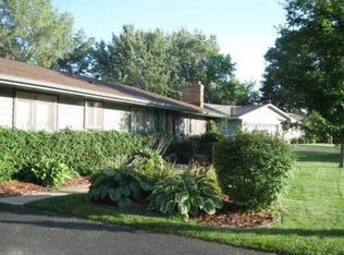 10637 Vessey Rd, Bloomington, MN 55437