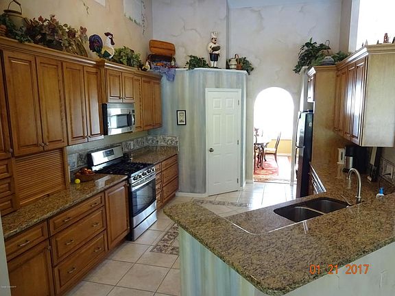 3rd image of 1476 Wellington Cir