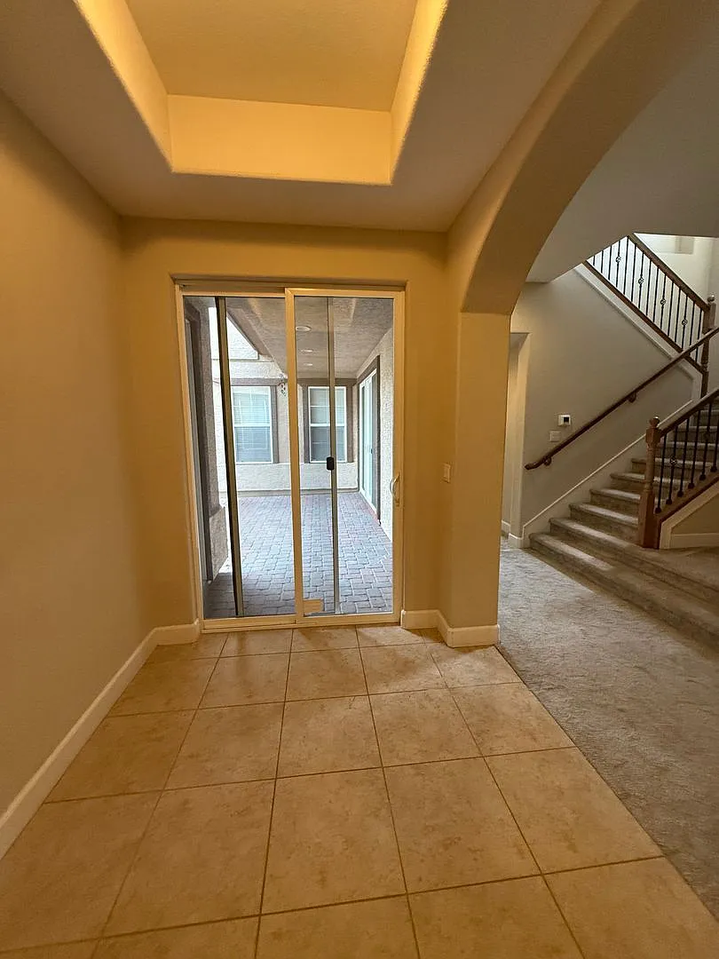 South Reno 3 Bed 4.5 Bath Home W/ Casita — Photo 2