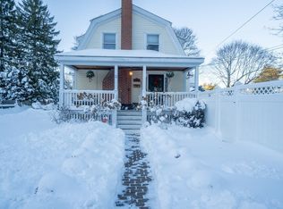 12 Hull St, Beverly, MA 01915