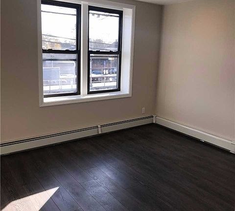 4th image of 1219 2nd Ave APT 202