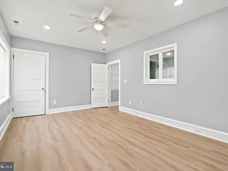 5548 Ridge Ave #2 — Photo 12