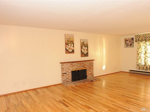 4th image of 28624 21st Ave S