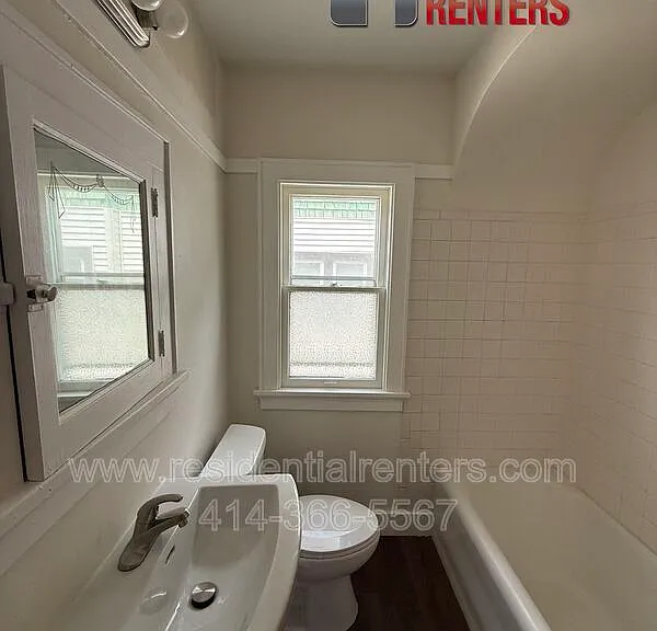 3031 N 60th St #UPPER — Photo 4
