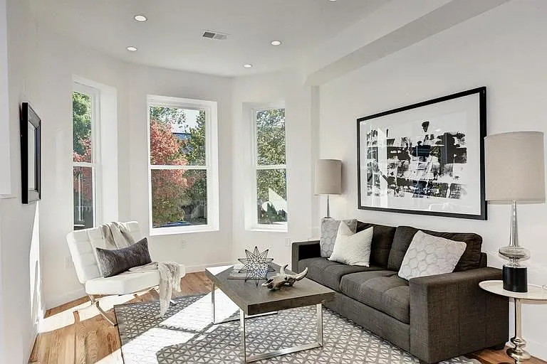15 Bryant St NW — Photo 4