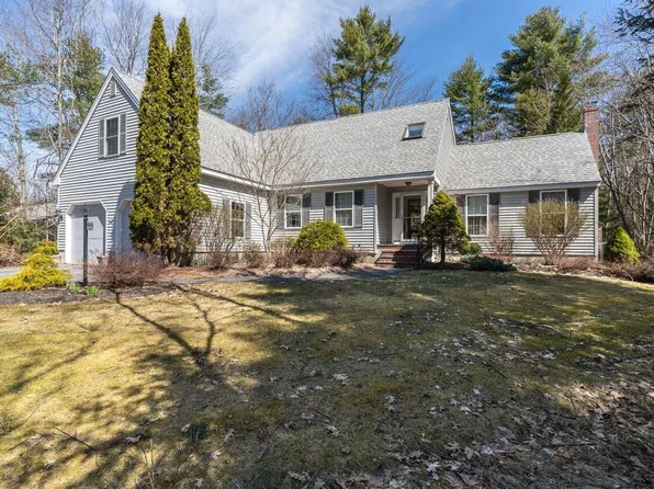 15 Deerfield Drive, Brunswick, ME 04011