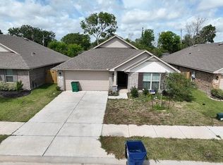 300 Bryan Way, Angleton, TX 77515